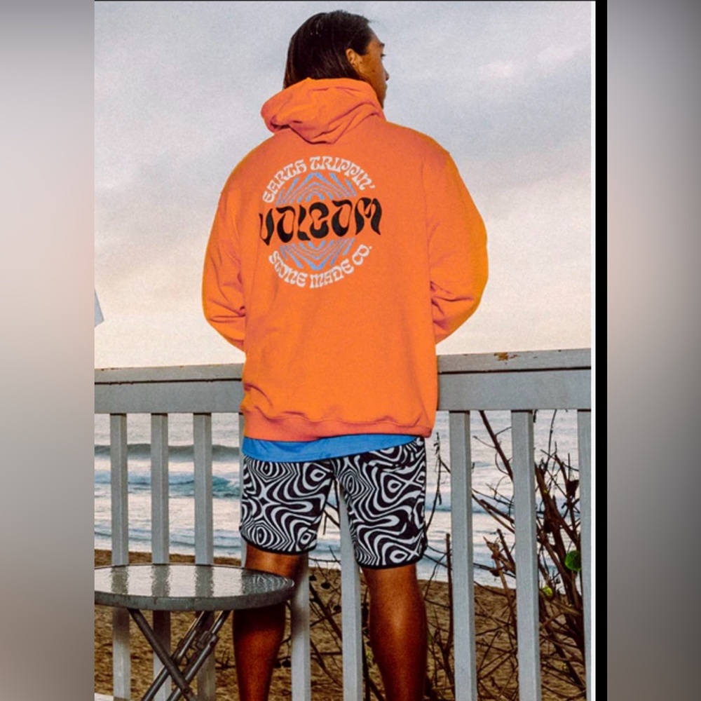 NWT Volcom TERRY STONED PULLOVER - slight sun fading on shoulder/hood